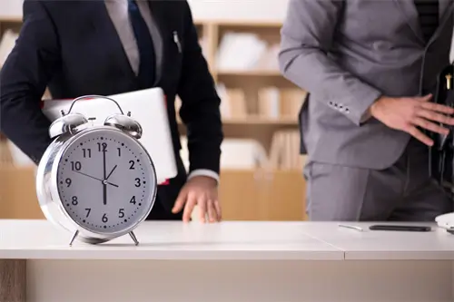 初中政治题的含义是什么